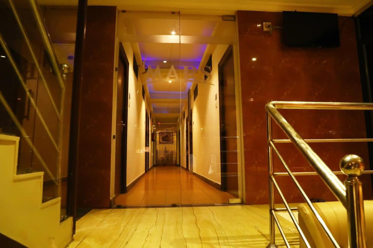 Deluxe Hotel Chennai Exterior foto
